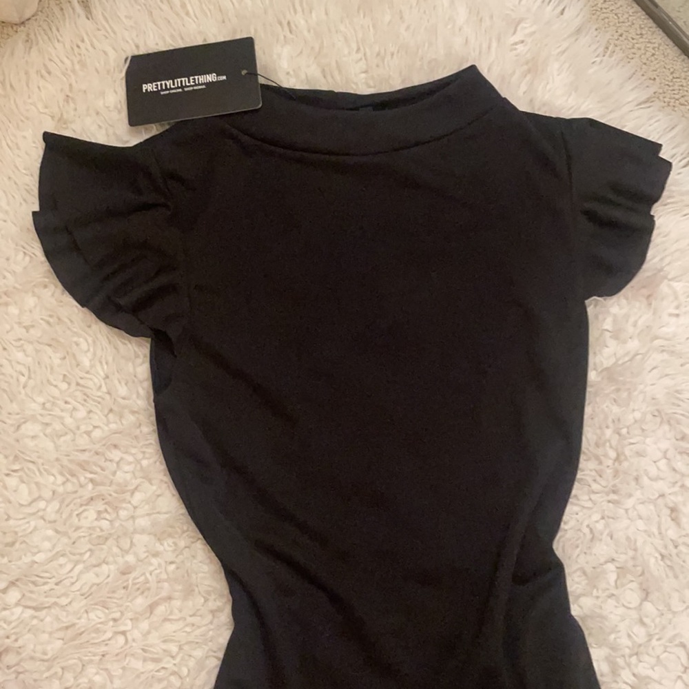 BLACK MINI DRESS RUFFLE SLEEVES - Picture 2 of 3